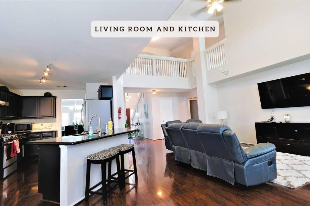 Katy, Grand Texas Size House, 6 Bedrooms 14 Beds - Sedgecreek Экстерьер фото