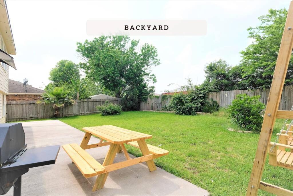 Katy, Grand Texas Size House, 6 Bedrooms 14 Beds - Sedgecreek Экстерьер фото